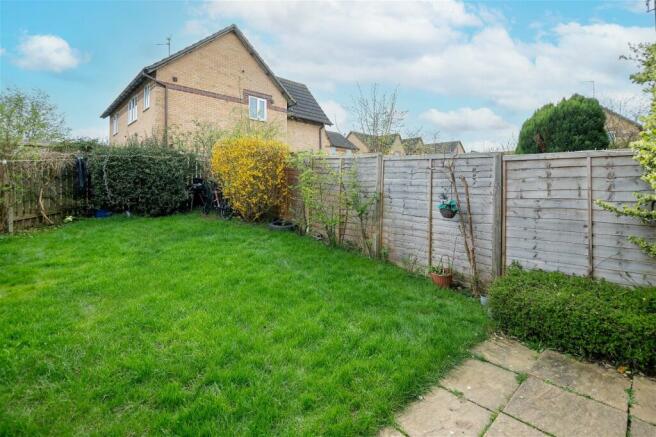 2 bedroom mews property for sale in Sanderson Close, Kettering NN15