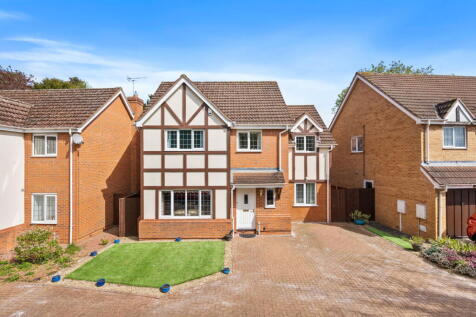 Yew Tree Close, Kettering NN15