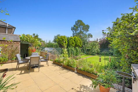 Blandford Avenue, Kettering, NN16