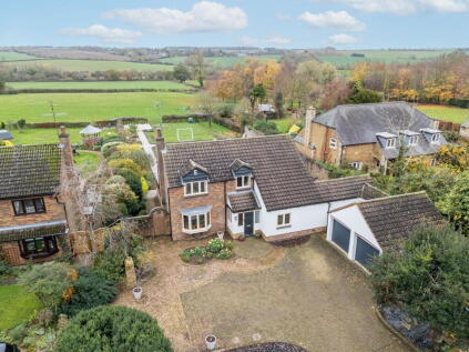 Holly Cottage, Draughton Road, Maidwell, NN6 9JF