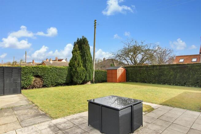 Rear Garden - a.JPG