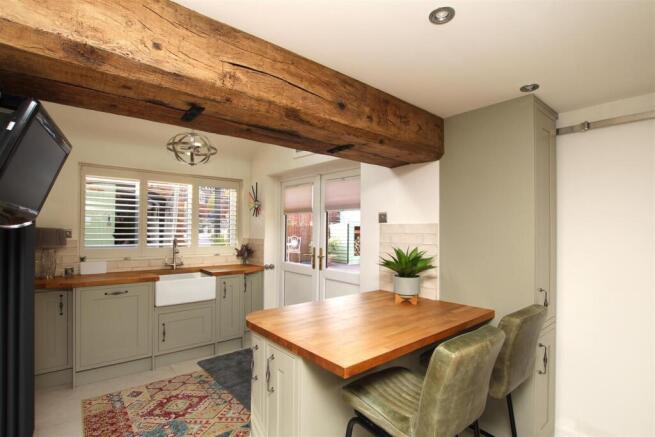 Kitchen - c.JPG