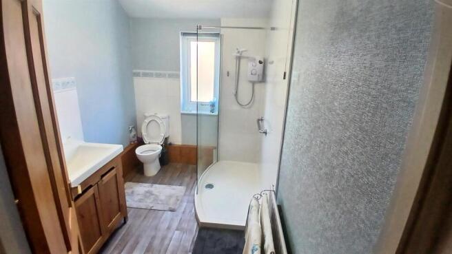 Bathroom.JPG