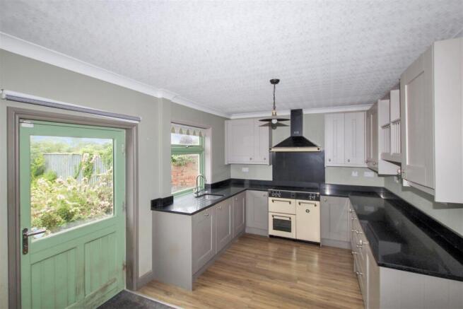 Kitchen & Breakfast Room - b.JPG
