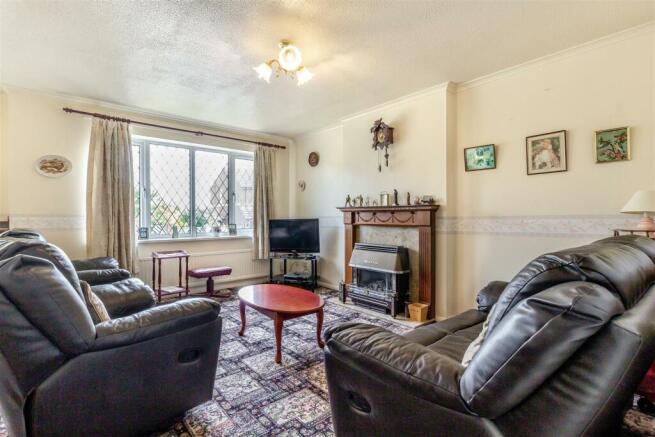 8553614-interior01.jpg