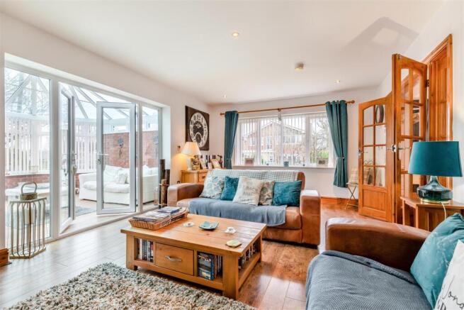 8633330-interior38v2.jpg