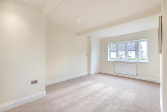 8640855-interior13.jpg