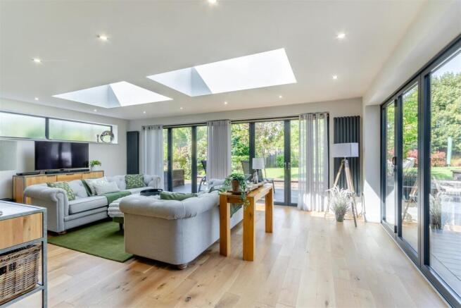 8645460-interior03.jpg