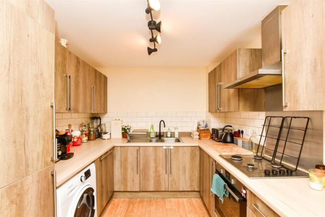 Kitchen/ Dining Room