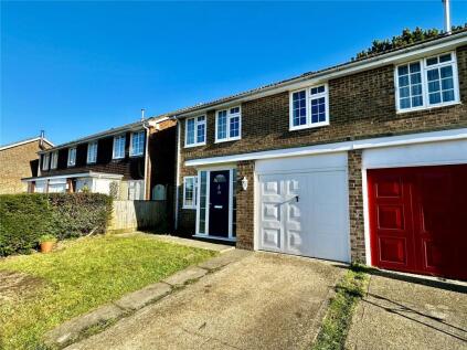 Samber Close, Lymington, Hampshire, SO41