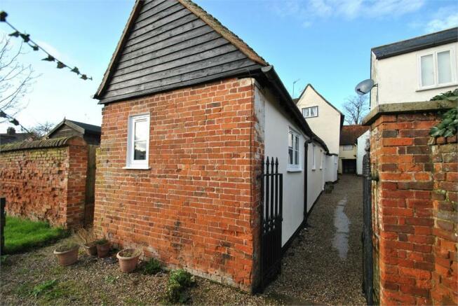 1 Bedroom Semi-detached Bungalow To Rent In Bradford Street, BRAINTREE ...