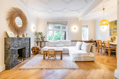 Randolph Avenue, London, W9