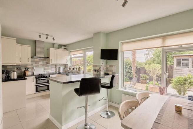 Kitchen/Dining Room