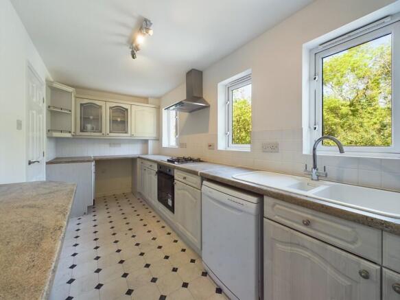 CAM02089G0-PR0235...