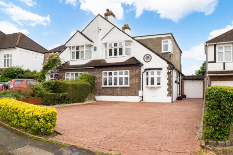 Tudor Avenue, Worcester Park, KT4