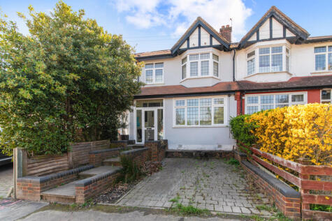 Martin Grove, Morden, SM4