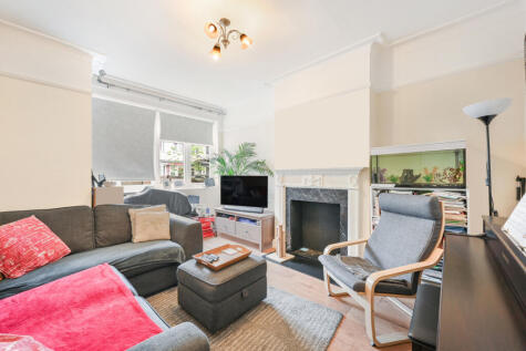 Sandringham Avenue, Wimbledon Chase, London, SW20