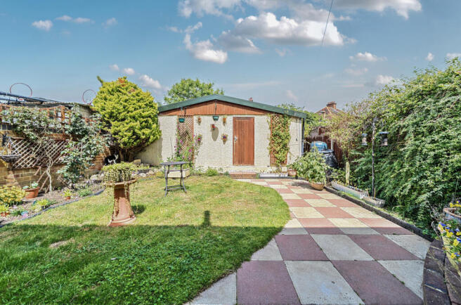 1315940-5-685c144...