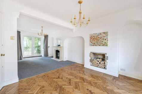 Worcester Close, Mitcham, CR4