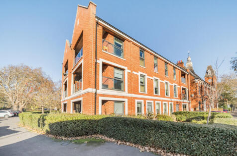 London Road, Mitcham, CR4