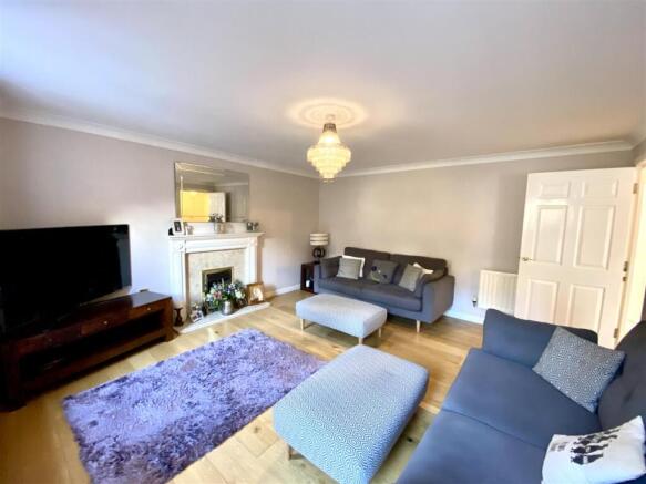 SITTING ROOM
