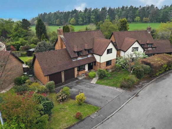 13 Churchfields