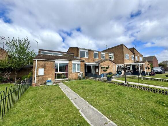 7 Oak Close