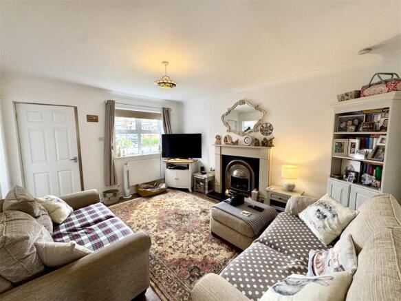 SITTING ROOM