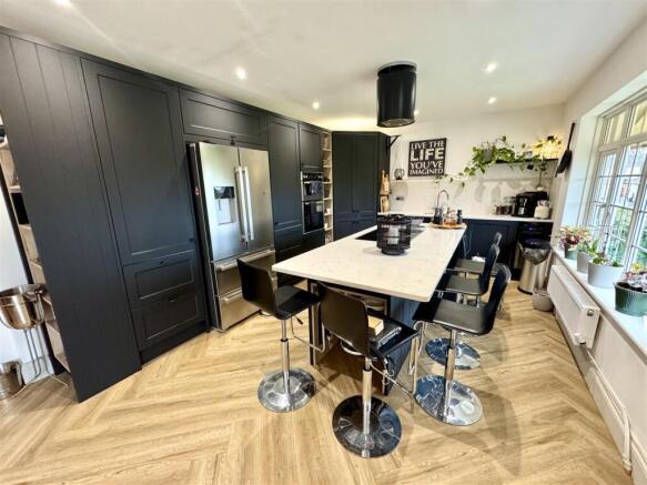 KITCHEN/LIVING/FAMILY ROOM