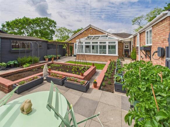 8 Wyebank Way