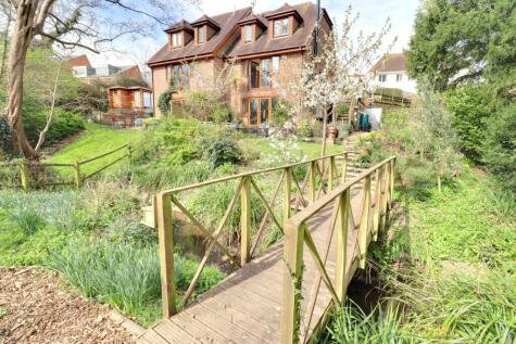 Avondale Road, Waterlooville