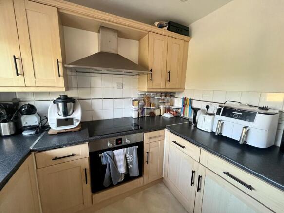 KITCHEN 2