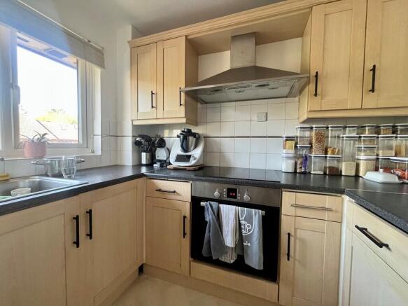 KITCHEN 1