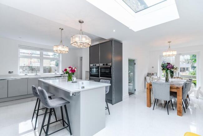 Kitchen/Breakfast Room
