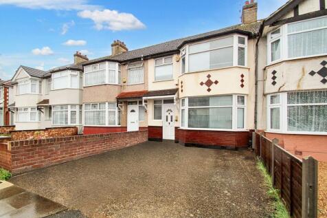 Ryefield Avenue, Uxbridge, UB10