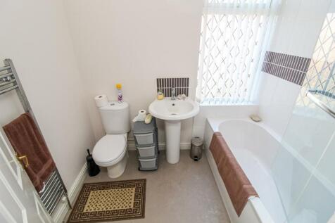 BATHROOM/W.C.