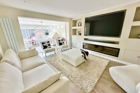 IMG-20250630-WA00...