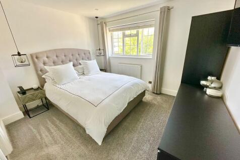 IMG-20250630-WA00...