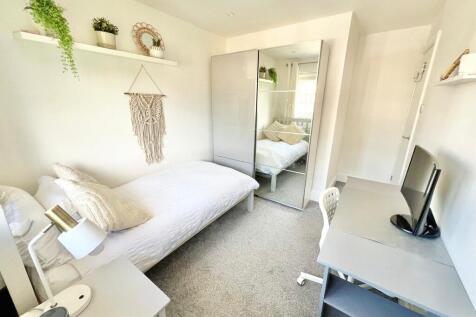 WhatsApp Image 20...