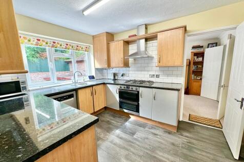 IMG-20250722-WA00...