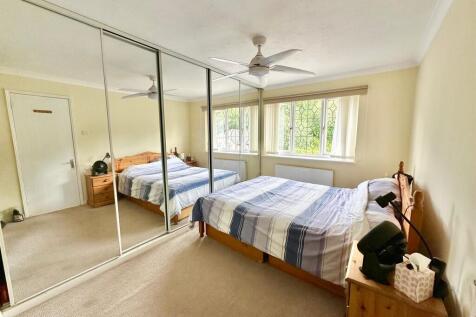 IMG-20250722-WA00...