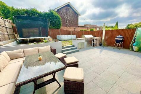 IMG-20250819-WA00...