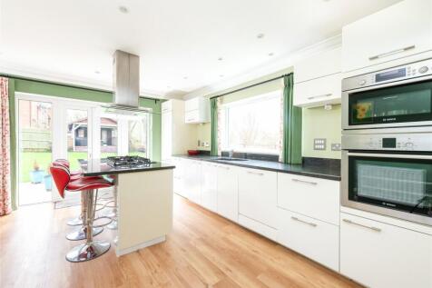 Kitchen/Breakfast Rm