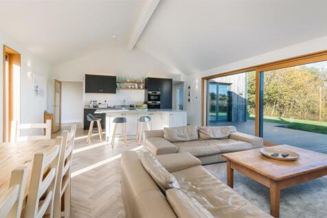 Open Plan Living (2).jpg