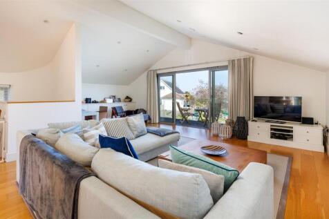 Sitting Room Area