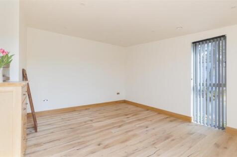 Bedroom 2-2