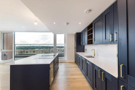 99055_Flat 77 Wrest House 27 Inglis Way  (5).jpg