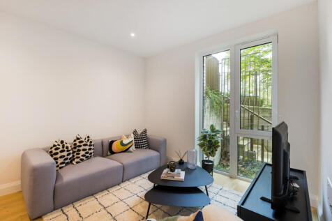 99050_Flat 1 Wrest House 27 Inglis Way  (3).jpg