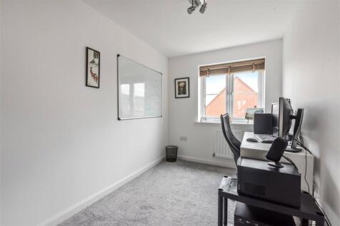 Bedroom/Study