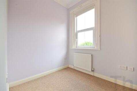 Bedroom 2.JPG